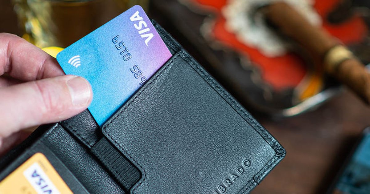 Нацбанк запровадив обмеження на розрахунок валютними картками за ...