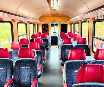 З 15 жовтня у Варшаву їздитимуть нові потяги: УЗ показала, як вони виглядають зсередини — фото 1