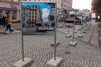У Вроцлаві відкрилася фотовиставка присвячена річниці війни в Україні — фото 1