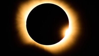 Топ-10 кращих фото сонячного затемнення - 2026: Європа на кілька хвилин зникла у темряві — фото 2
