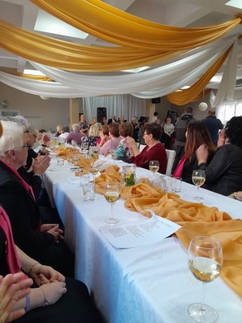 В Польше рады украинским «сеньорам». Как пенсионерам сделать свою жизнь за границей лучше — фото 2