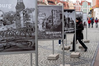 У Вроцлаві відкрилася фотовиставка присвячена річниці війни в Україні — фото 2