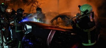 Рятувальники ДСНС ліквідують пожежу після атаки РФ