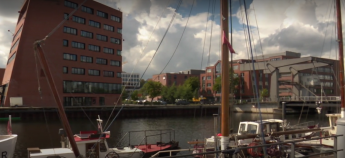 Готель Holiday Inn - the niu Quay у районі Harburger Binnenhafen