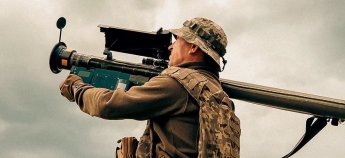 Оператор ПЗРК на лінії фронту