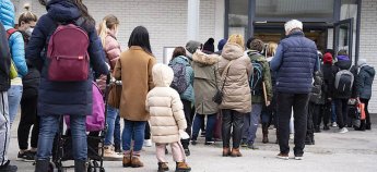 В Швеции многие украинские беженцы выживают благодаря Красному Кресту