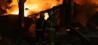Палає лікарня в Києві після обстрілу РФ