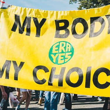 В Венгрии желающих сделать аборт обяжут слушать сердцебиение плода