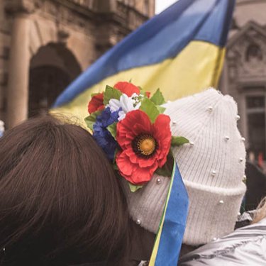 Почти все граждане Украины считают себя украинцами