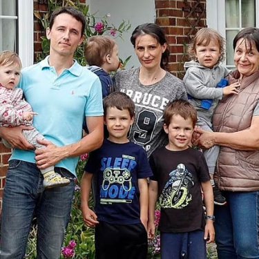 Український бізнесмен, виселений із одного безкоштовного житла у Британії, переїде до іншого розкішного будинку