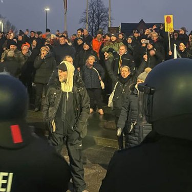 У Німеччині протестують проти притулку для біженців