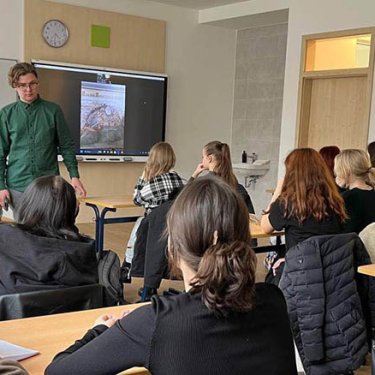 Дітей у Словаччині можна безкоштовно записати в українську школу