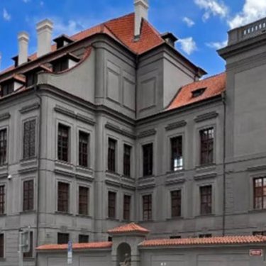 В Праге старинный дворец открывает дверь на один день