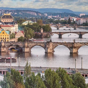 Чехи лучше всего относятся к Словакии, рейтинг Украины вернулся на довоенный уровень