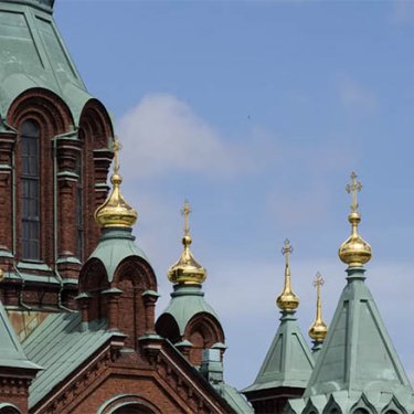 У Фінляндії православних священиків не пускають до українських біженців