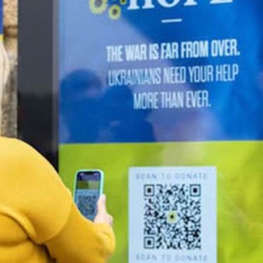У Празі можна посадити віртуальний соняшник, щоб допомогти відновленню України