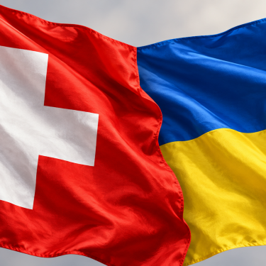 Прапори України та Швейцарії