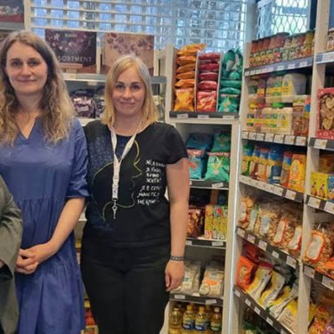 Українки відкрили перший у Фінляндії магазин українських продуктів