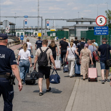 Пересечение границы украинцами в сопровождении полиции Польши