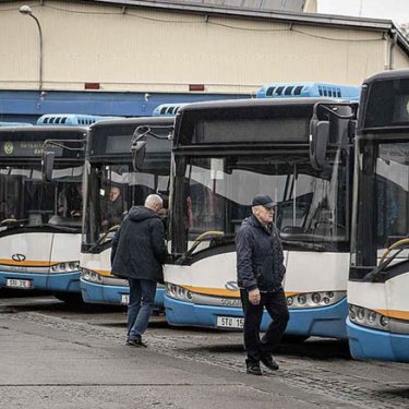 Чешский город подарил украинскому Конотопу семь автобусов