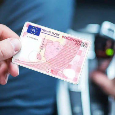 Как украинцам получить первые водительские права в Польше