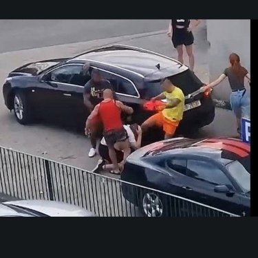 В польше бьют украинцев