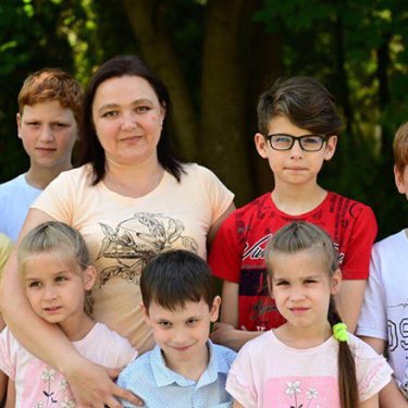 Прийомні родини з України знайшли притулок в Польщі