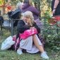 Киевлянка на улице после обстрела путина