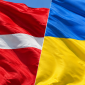 Флаги Дании и Украины на ветру
